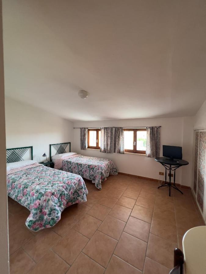 Albergo Ristorante Locanda Rosella Giba Екстер'єр фото