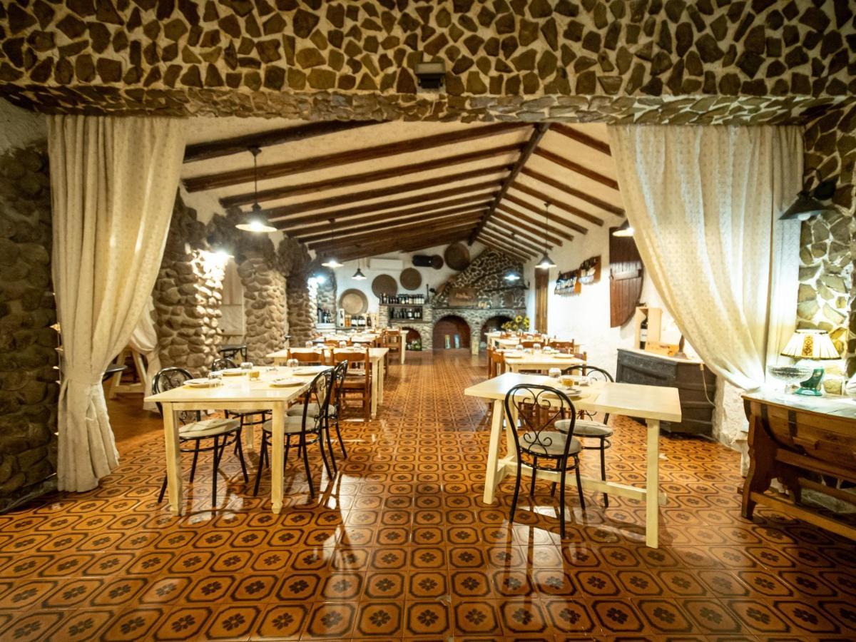 Albergo Ristorante Locanda Rosella Giba Екстер'єр фото