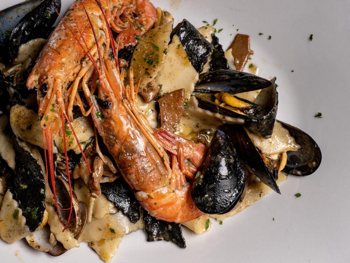 Albergo Ristorante Locanda Rosella Giba Екстер'єр фото