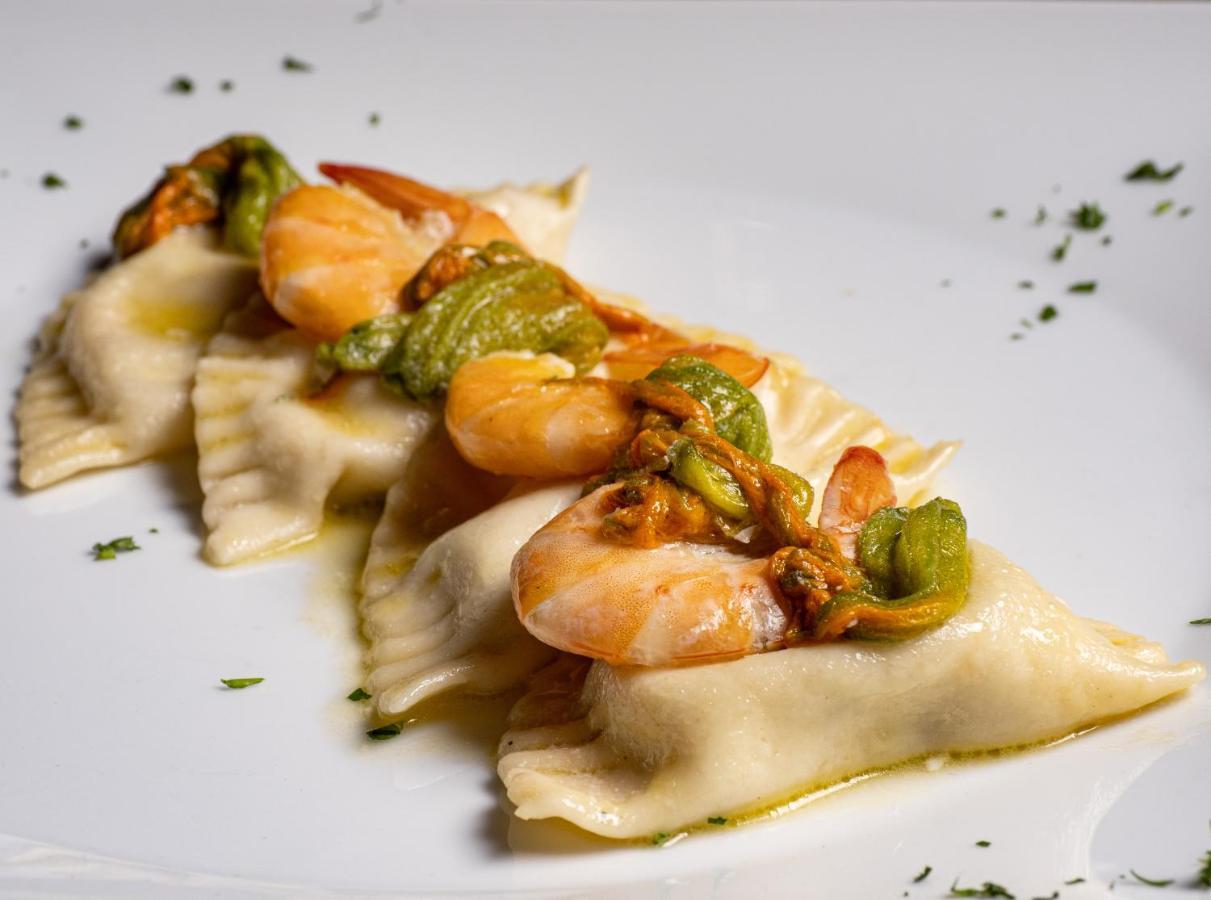 Albergo Ristorante Locanda Rosella Giba Екстер'єр фото